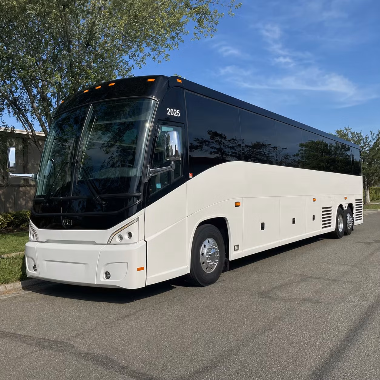 school and university group long distance bus rentals from los angeles